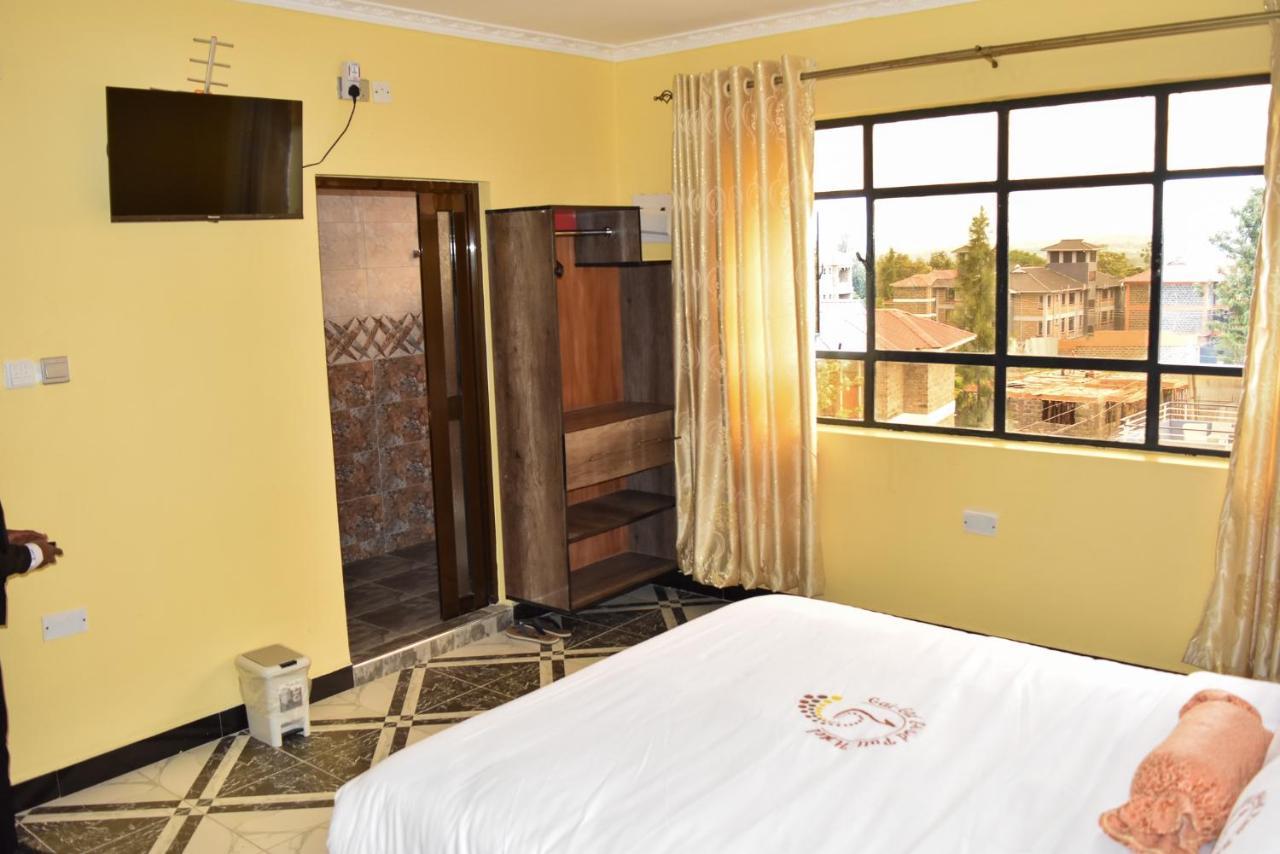 Good Putt Hotel Nakuru Bagian luar foto